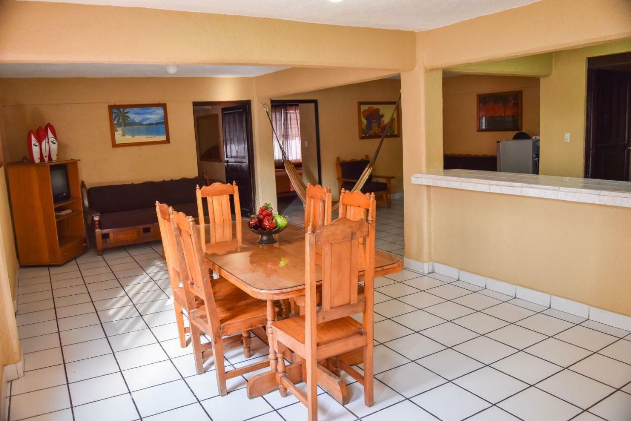 Hotel Gaby Inn Сиуатанехо Экстерьер фото
